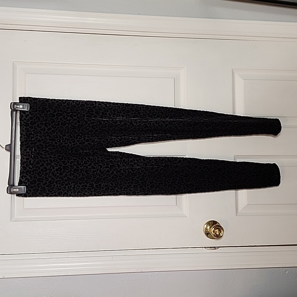 Blackmilk burned velvet cheetah print leggings - Picture 2 of 5